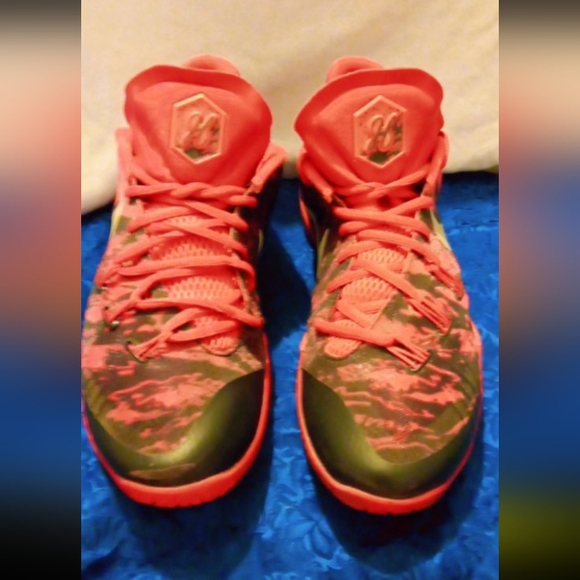 Nike - Picture 10 of 10